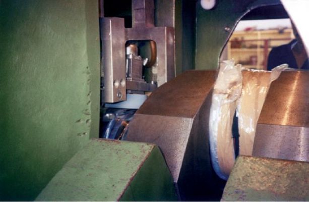 In-Situ Crankshaft Grinding Machine